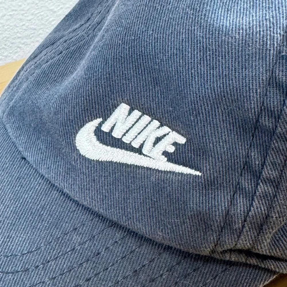 Nike Heritage 86 Dad Hat Navy Blue Adjustable Cotton Strapback Cap Unisex